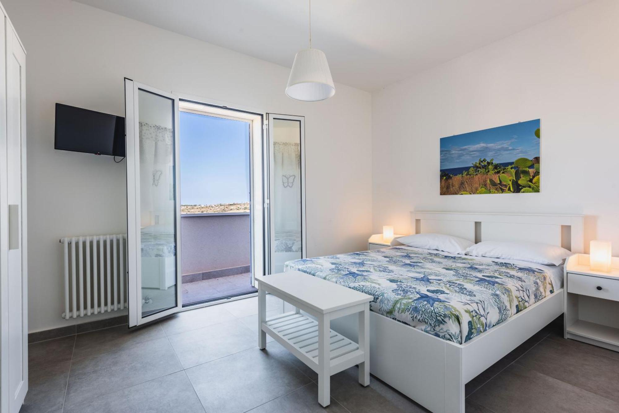 Etna Mare Apartments By Wonderful Italy Augusta Eksteriør billede